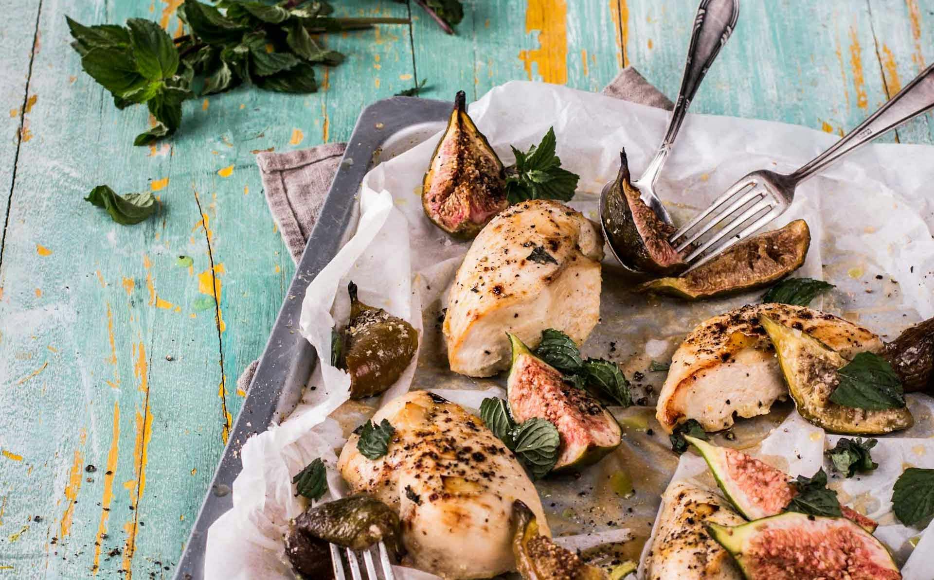 Honig-Hähnchen mit Feigen vom Blech | Rezept | FOODBOOM