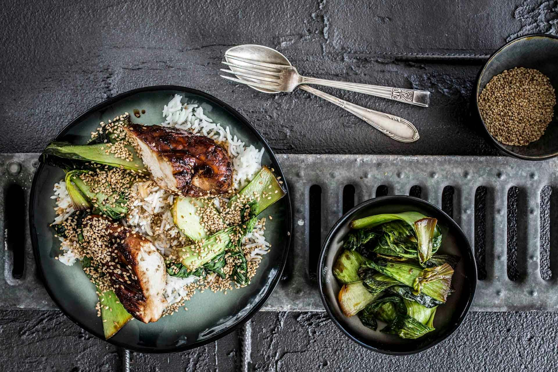 Hähnchenbrust mit Pak Choi | Rezept | FOODBOOM