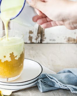 Apfel-Zimt-Kompott mit Vanillesauce