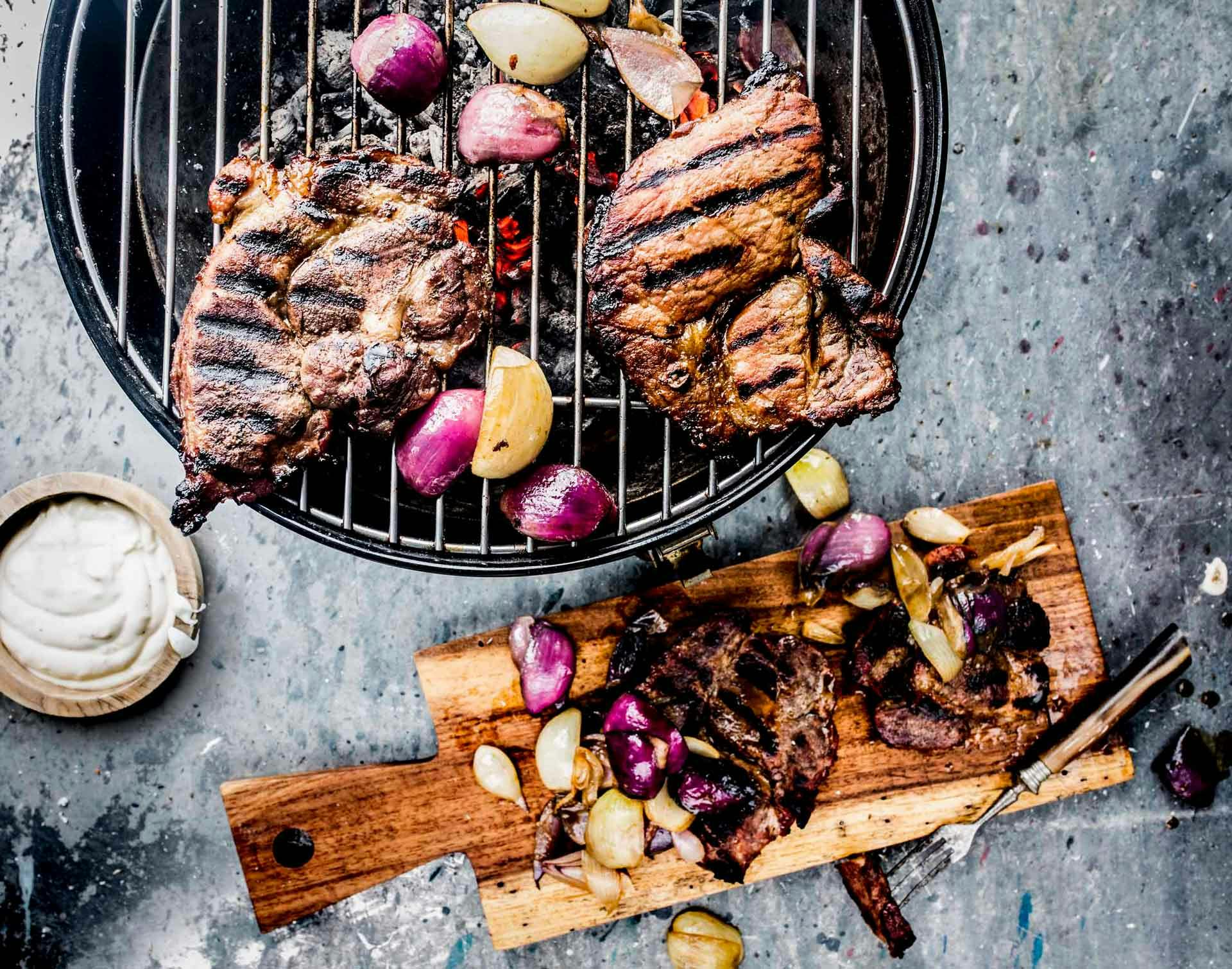 Nackensteaks mit Bier-Marinade | Rezept | FOODBOOM