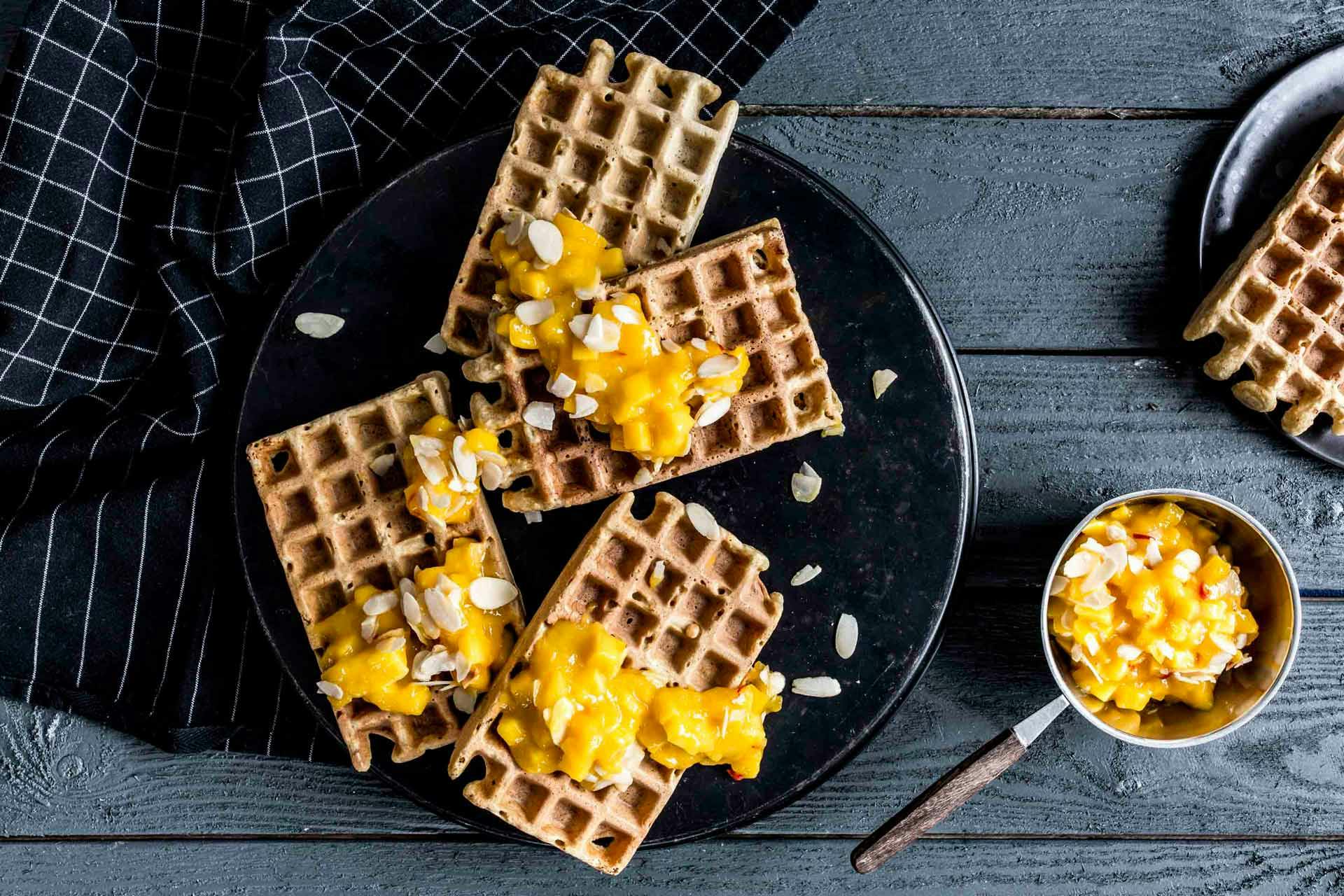 Glutenfrei und ohne Butter: Süße Linsen-Waffeln mit Mango Chutney ...