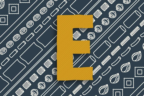 Buchstabe E in gelb auf dunklem Hintergrund