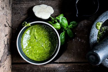 Veganes Pesto selber machen | FOODBOOM