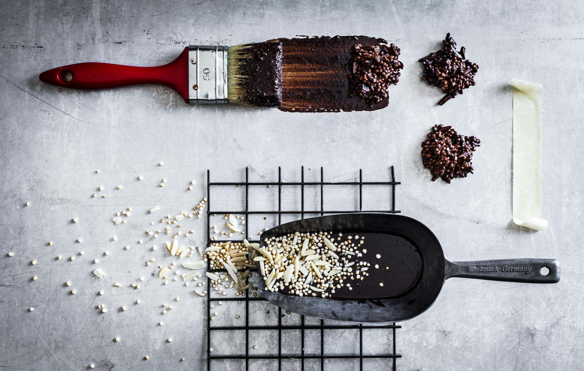Schokocrossies mit Quinoa und Mandeln | Rezept | FOODBOOM