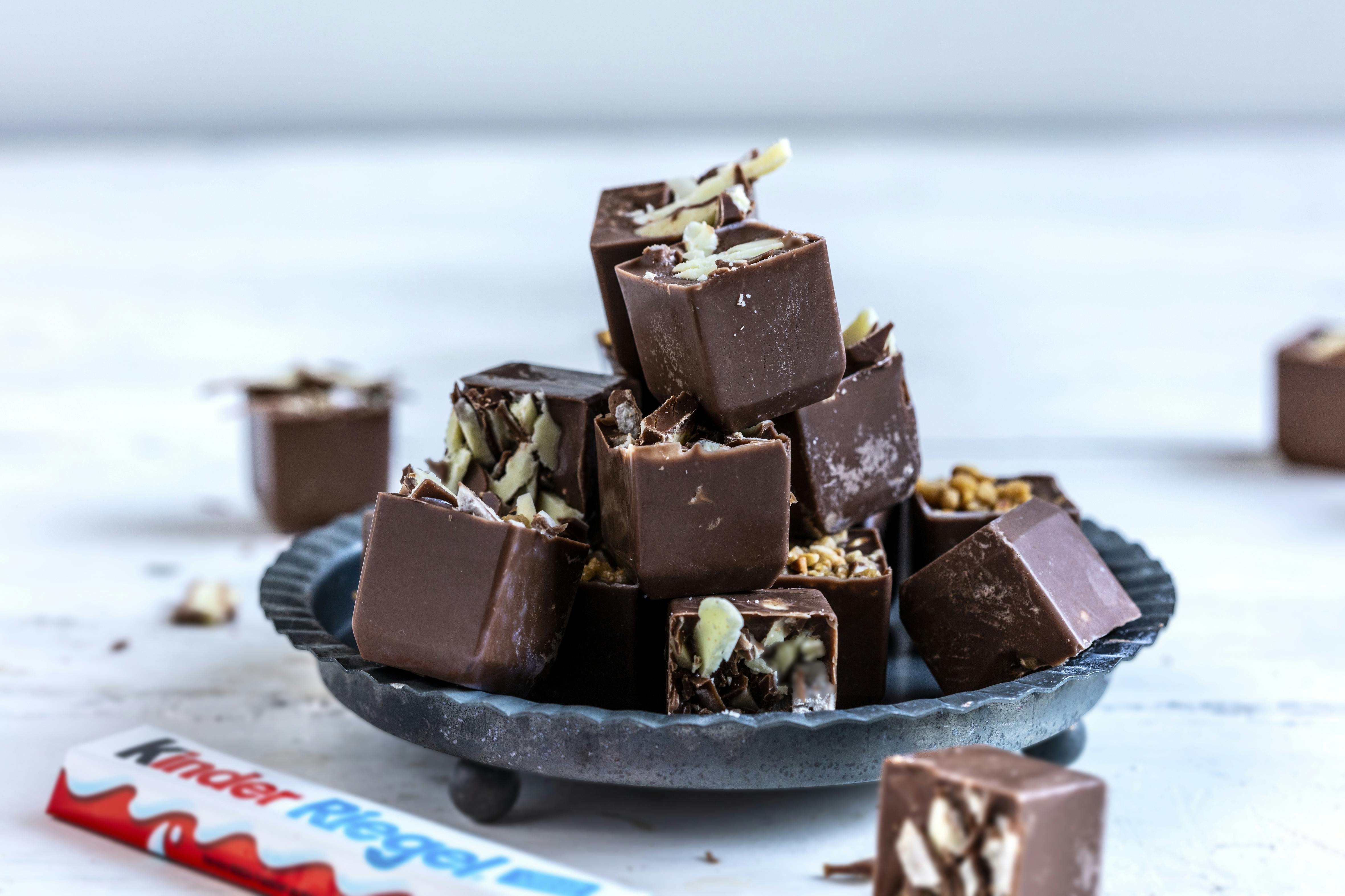Eispralinen mit kinder Riegel | Rezept | FOODBOOM