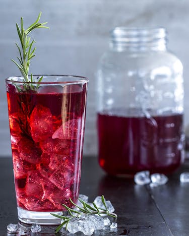 Cranberry-Wodka mit Rosmarin