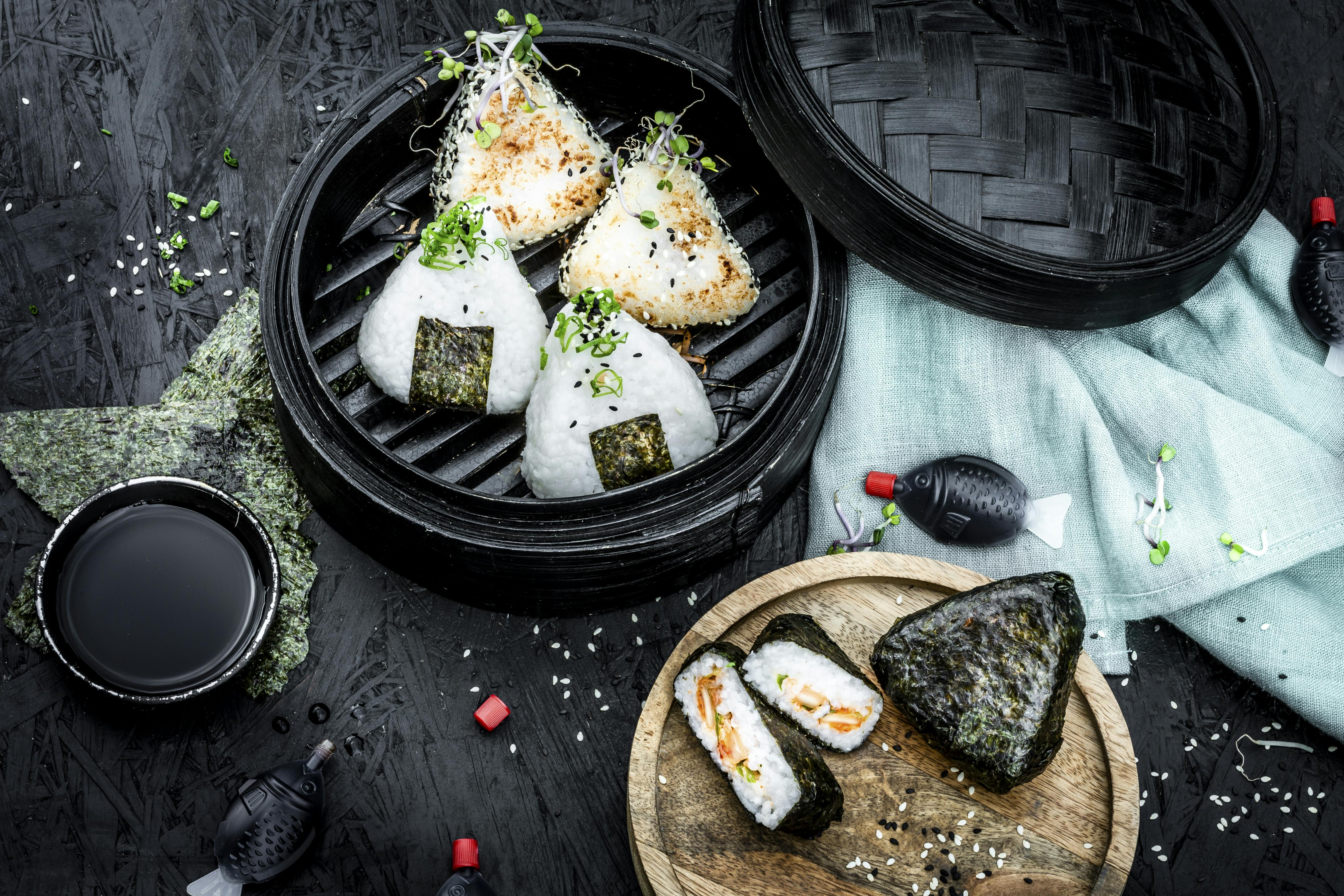 Onigiri – japanische Reisbällchen | Rezept | FOODBOOM