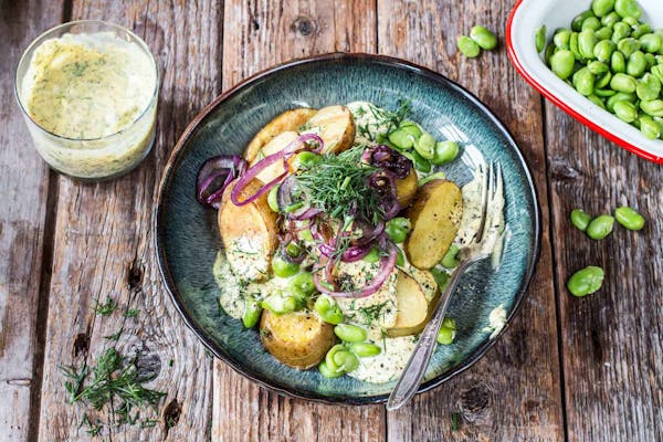 Gegrillter Kartoffelsalat mit Dijonsenf