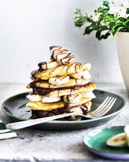 Pancakes Mit Nougat Creme Und Banane