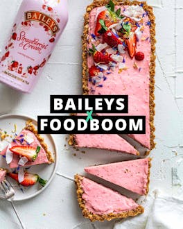 Ein Rezept Bild von Baileys mit einer Headline "Baileys x Foodboom"