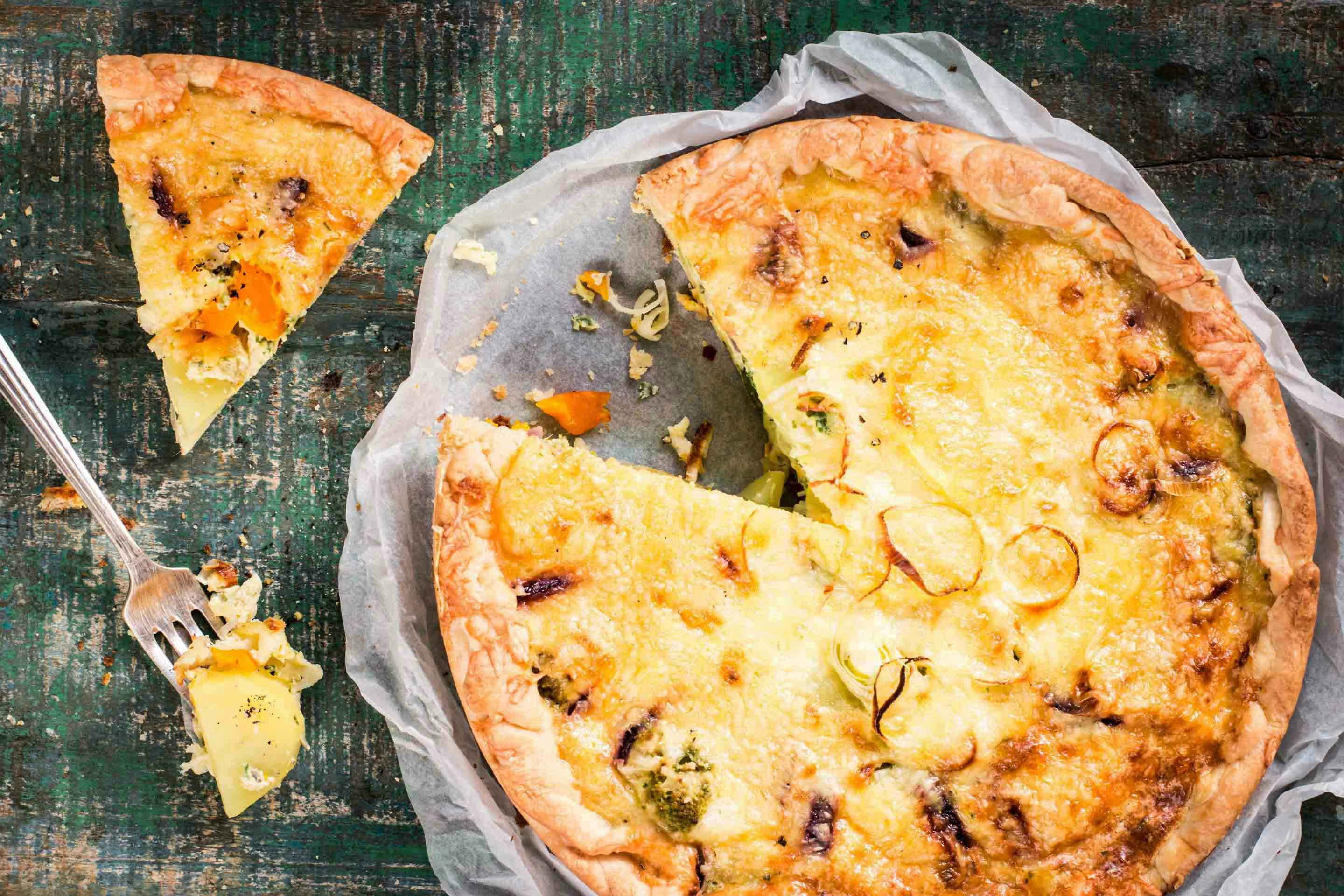 Gemüse-Quiche mit Kürbis und Kartoffeln | Rezept | FOODBOOM