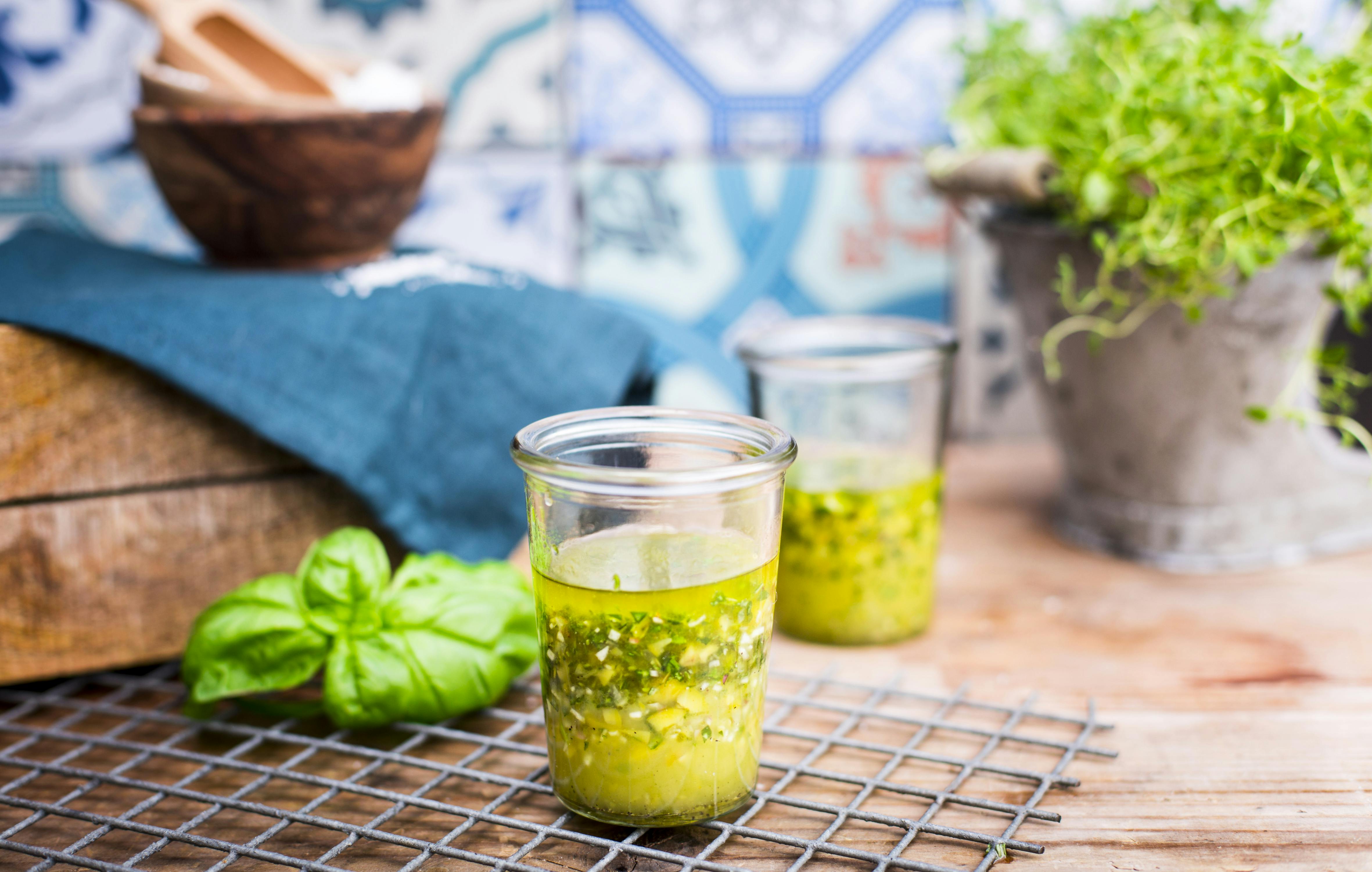 Kräuter-Vinaigrette | Rezept | FOODBOOM
