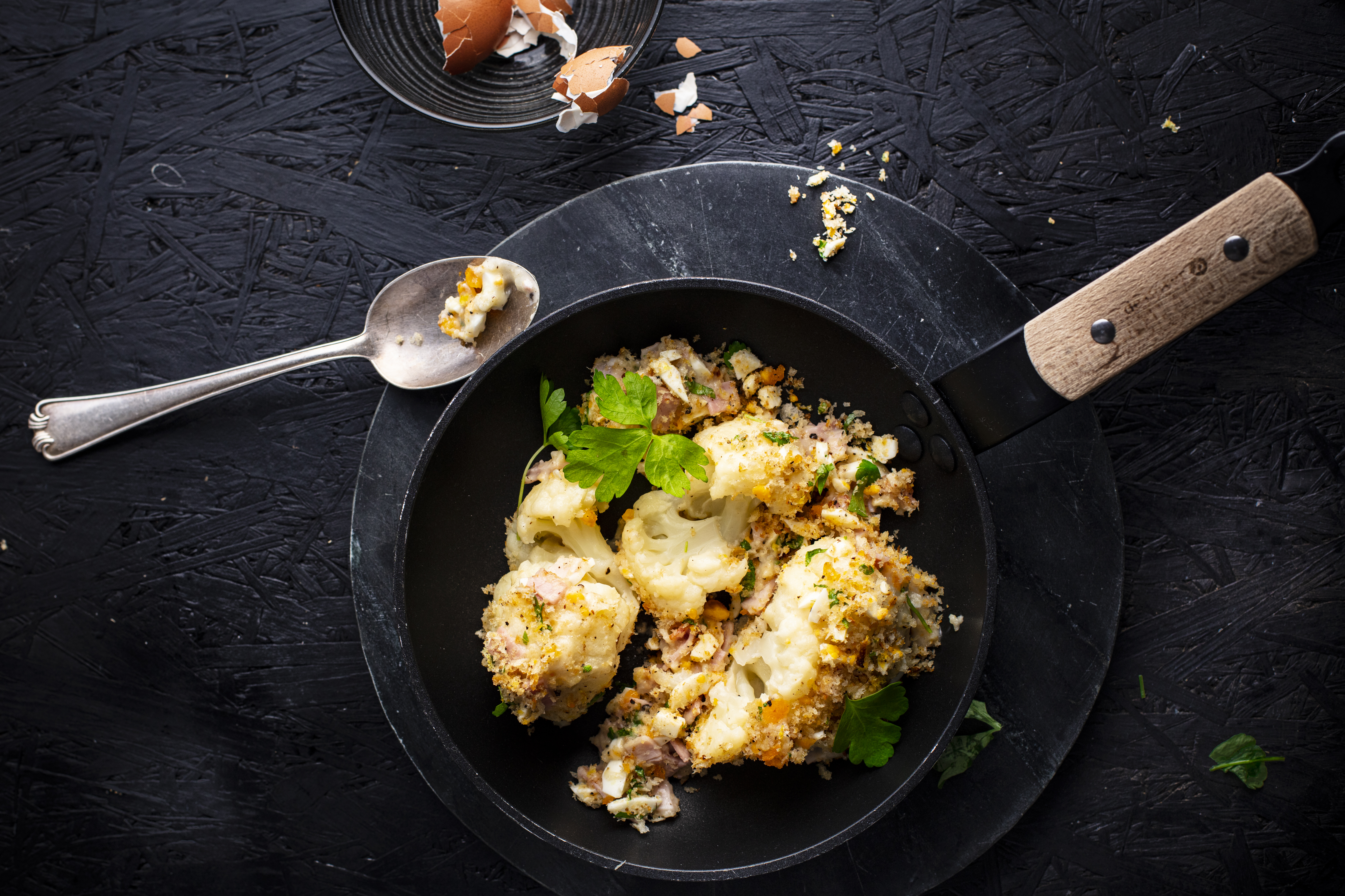 Blumenkohl Mit Polonaise Und Schinken-Béchamelsauce | Rezept | FOODBOOM