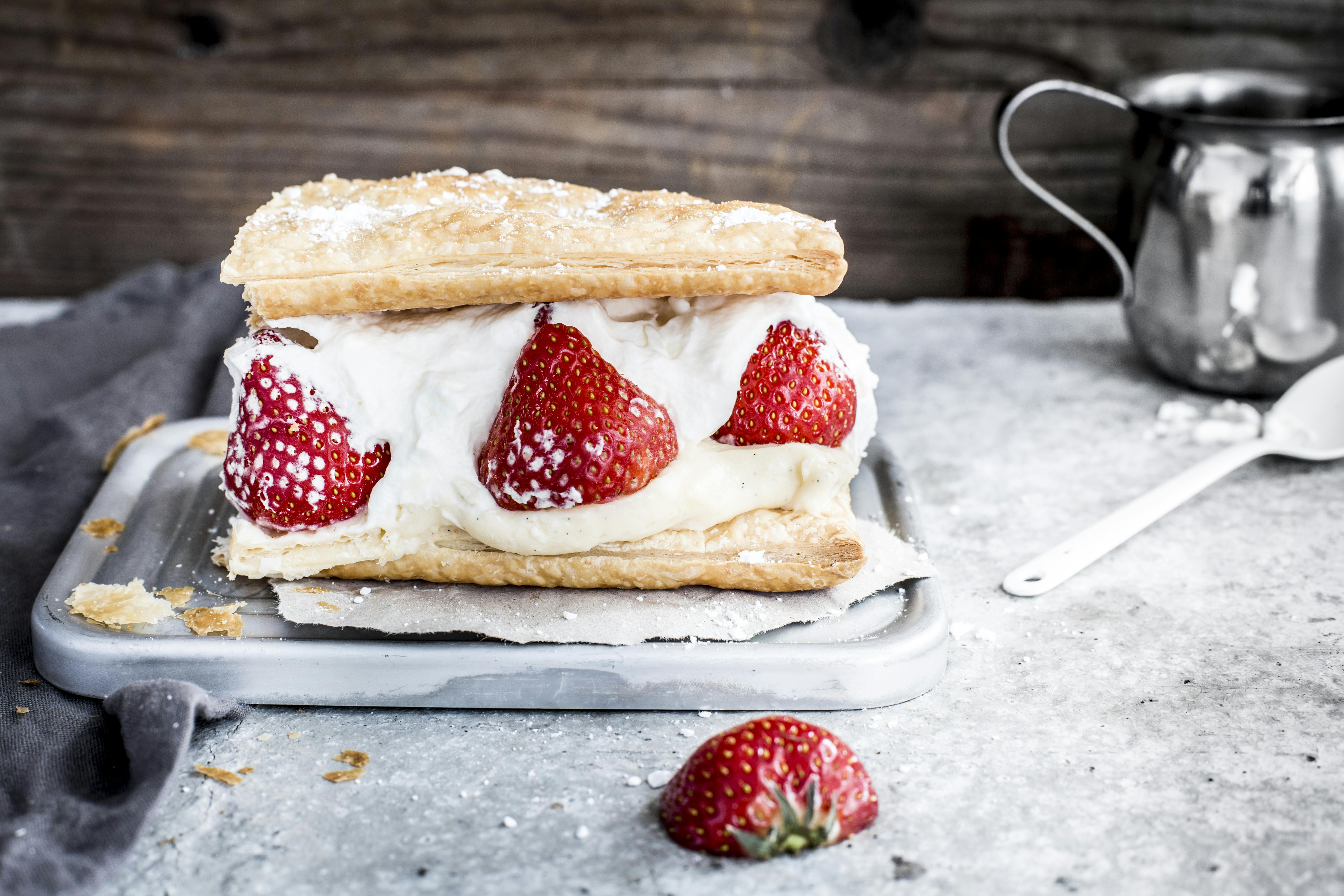 Millefeuille mit Erdbeeren | Rezept | FOODBOOM