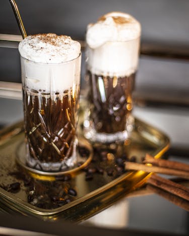 Irish Coffee mit Vanille-Zimt-Muskat Schaum